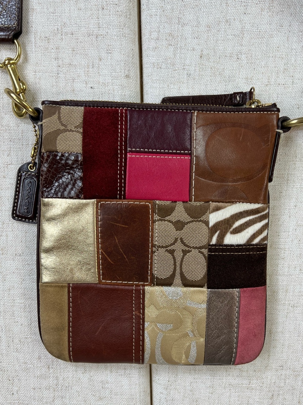 Coach Vintage Y2K Patchwork Signature C Multi-Texture Crossbody Bag H0693-10439 - Picture 6 of 8